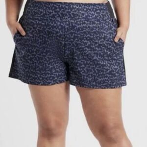 Athleta Women's Brooklyn Printed Shorts Navy Allure Leopard Plus Size 20